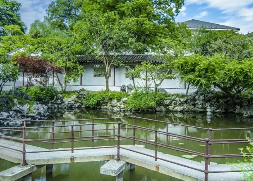 观湖春天
